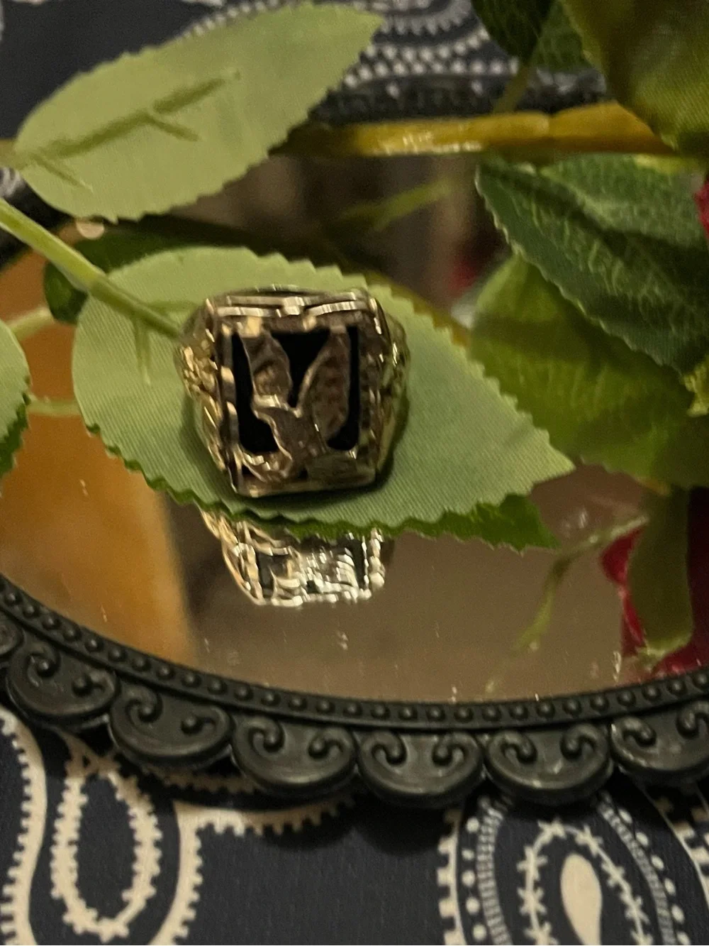 Gold-Tone Women’s Signet Ring with Dove Motif